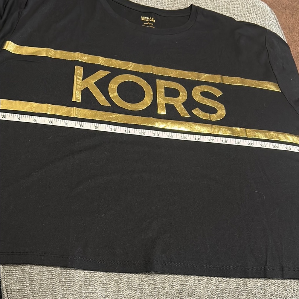 Black and Gold MICHAEL KORS T-Shirt - Picture 7 of 7